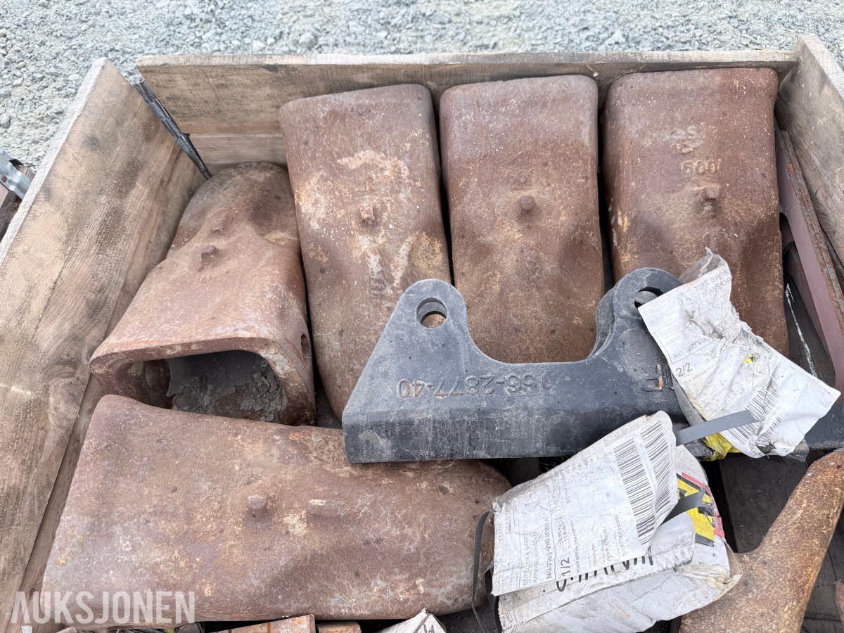 Gravemaskintenner CAT – 16 stk med adaptere og slitedeler