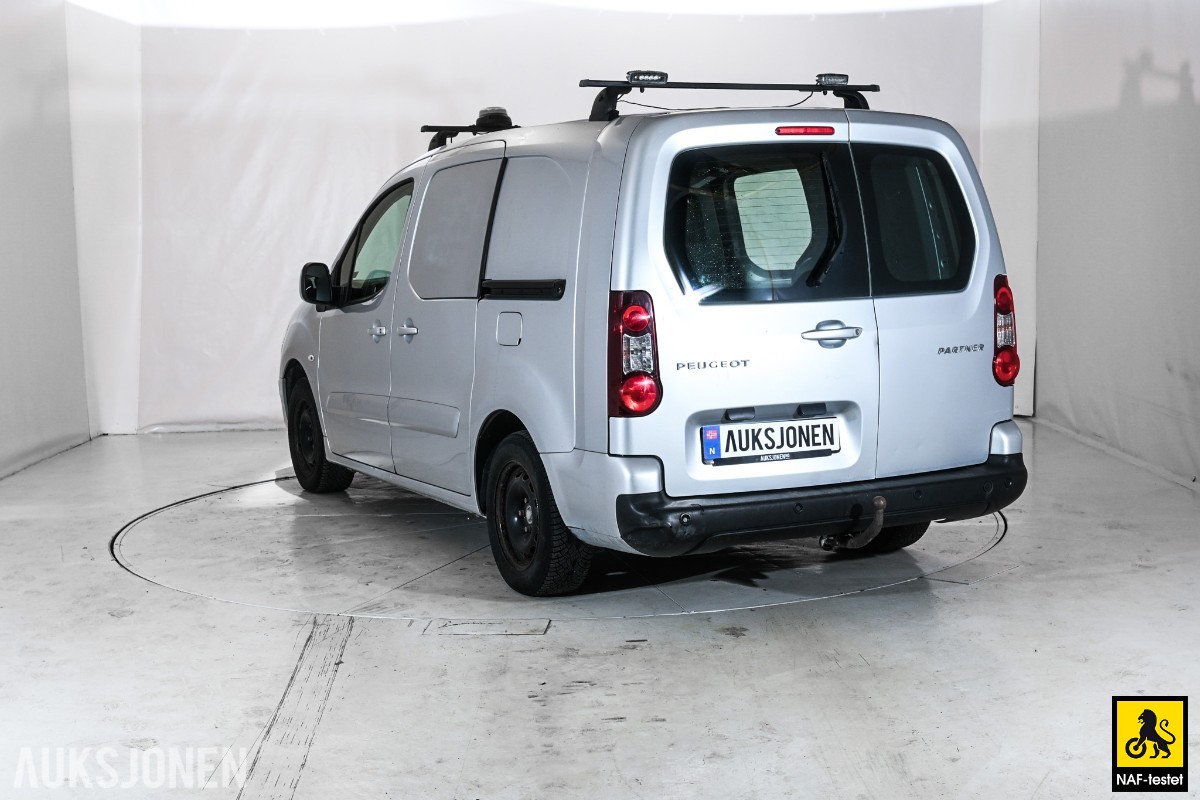 2018 Peugeot Partner 1.6D 99HK HENGERFESTE CRUISE SKYVEDØRER