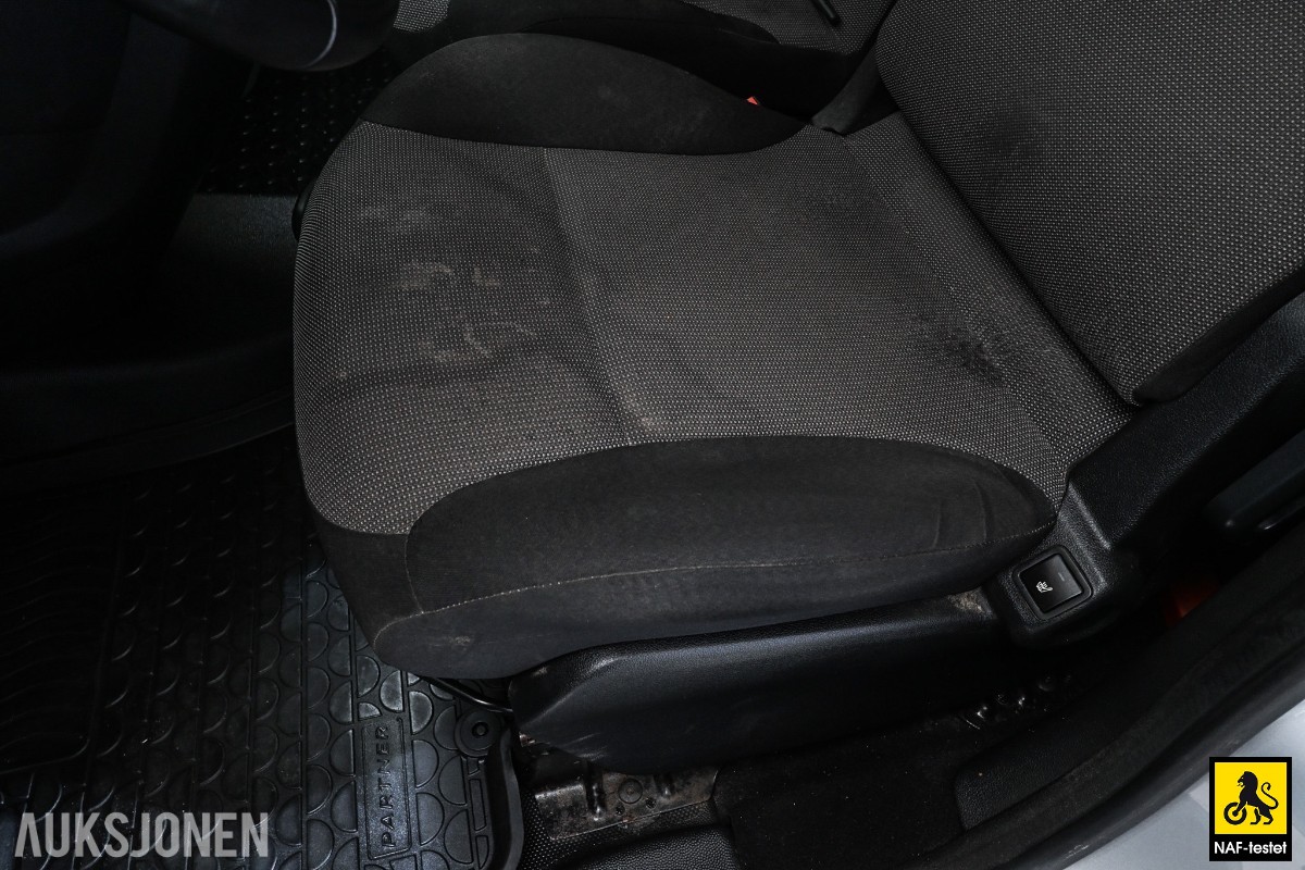 2018 Peugeot Partner 1.6D 99HK HENGERFESTE CRUISE SKYVEDØRER