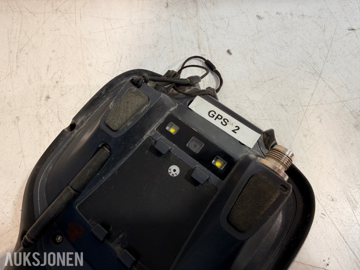 Trimble R10 + Trimble TSC3 målebok