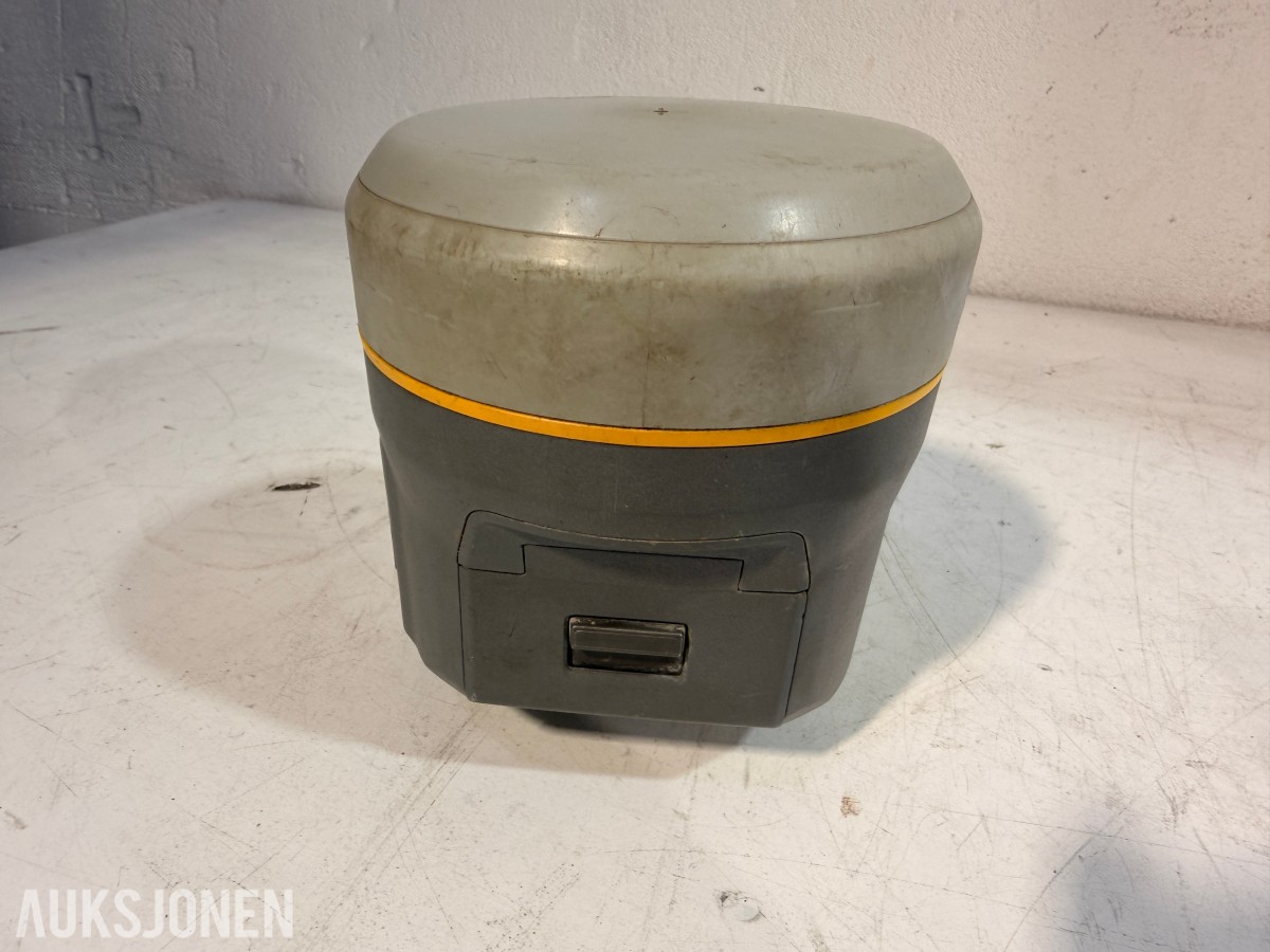 Trimble R10 + Trimble TSC3 målebok
