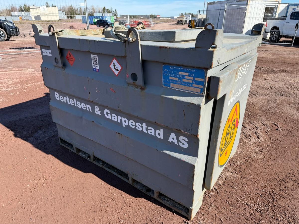 ADR dieseltank 1000L – dobbelvegget 'KN TANKEN' / KNSB – mobil og godkjent løsning
