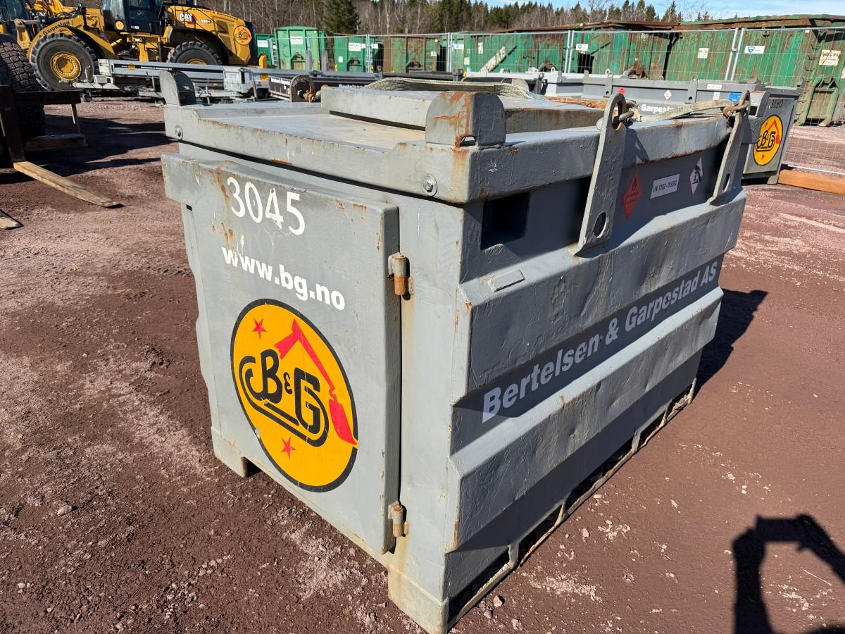 ADR dieseltank 1000L – dobbelvegget 'KN TANKEN' / KNSB – mobil og godkjent løsning