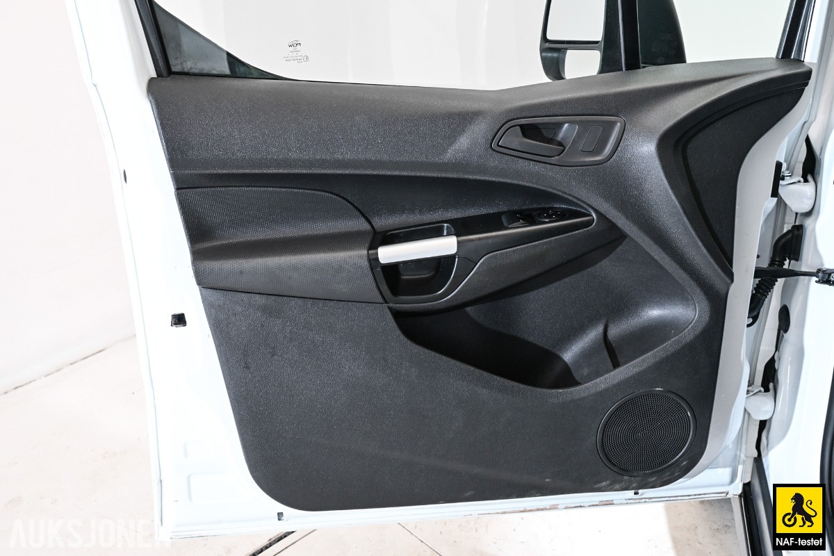 2017 Ford TRANSIT CONNECT 101HK TDCI 3-SETER HENGERFESTE VARMER SERVICEHISTORIKK