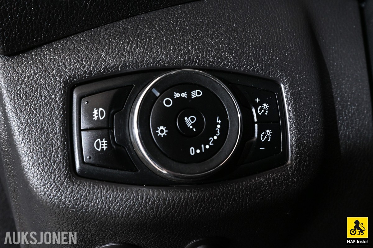 2017 Ford TRANSIT CONNECT 101HK TDCI 3-SETER HENGERFESTE VARMER SERVICEHISTORIKK