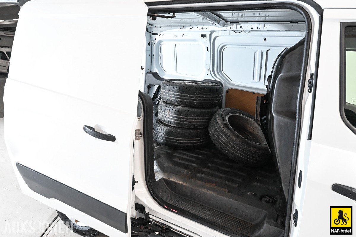 2017 Ford TRANSIT CONNECT 101HK TDCI 3-SETER HENGERFESTE VARMER SERVICEHISTORIKK