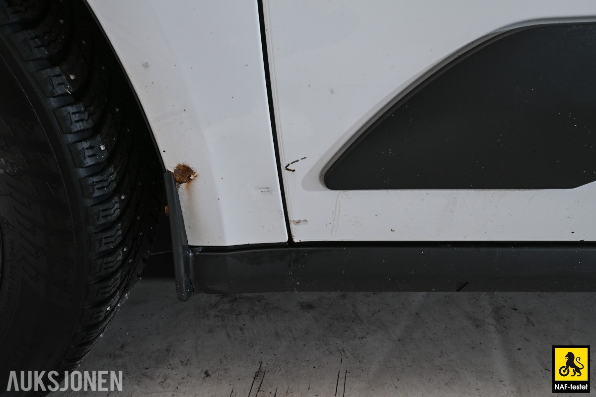 2017 Ford TRANSIT CONNECT 101HK TDCI 3-SETER HENGERFESTE VARMER SERVICEHISTORIKK