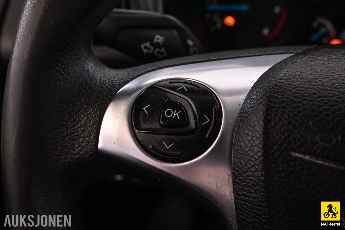 2017 Ford TRANSIT CONNECT 101HK TDCI 3-SETER HENGERFESTE VARMER SERVICEHISTORIKK