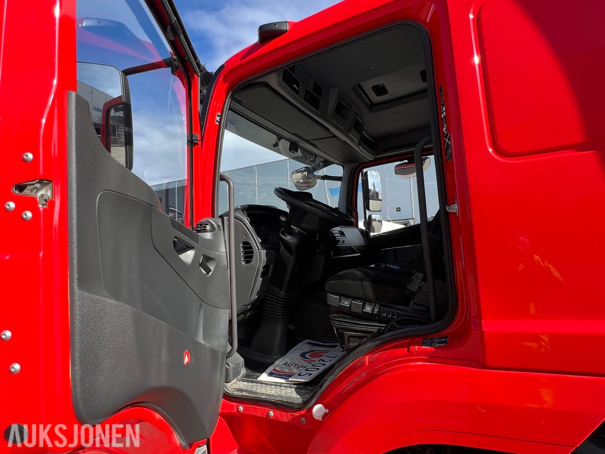 2023 Mercedes-Benz Atego 1524 Arka skap m/sideåpning og løftelemm