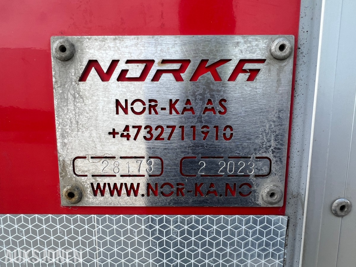 2023 Mercedes-Benz Atego 1524 Arka skap m/sideåpning og løftelemm