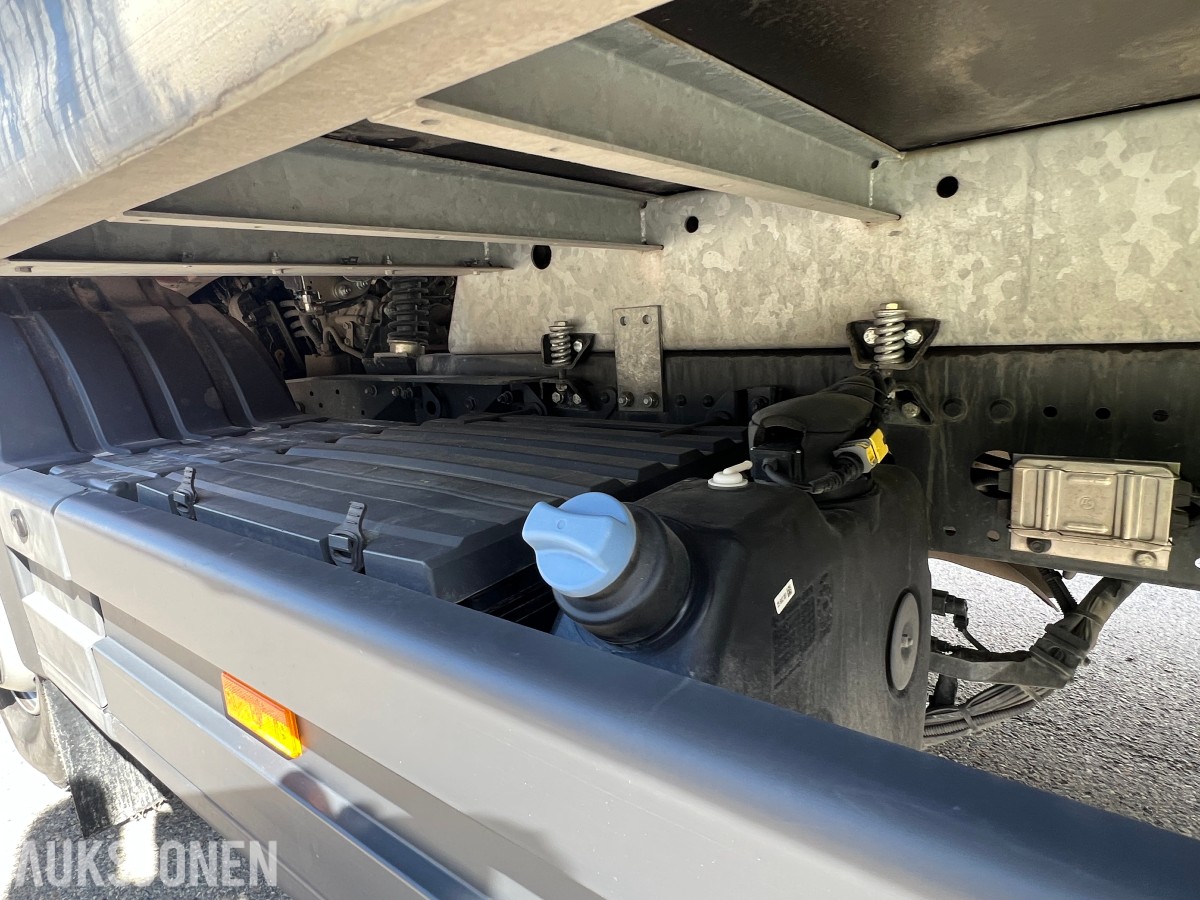 2023 Mercedes-Benz Atego 1524 Arka skap m/sideåpning og løftelemm