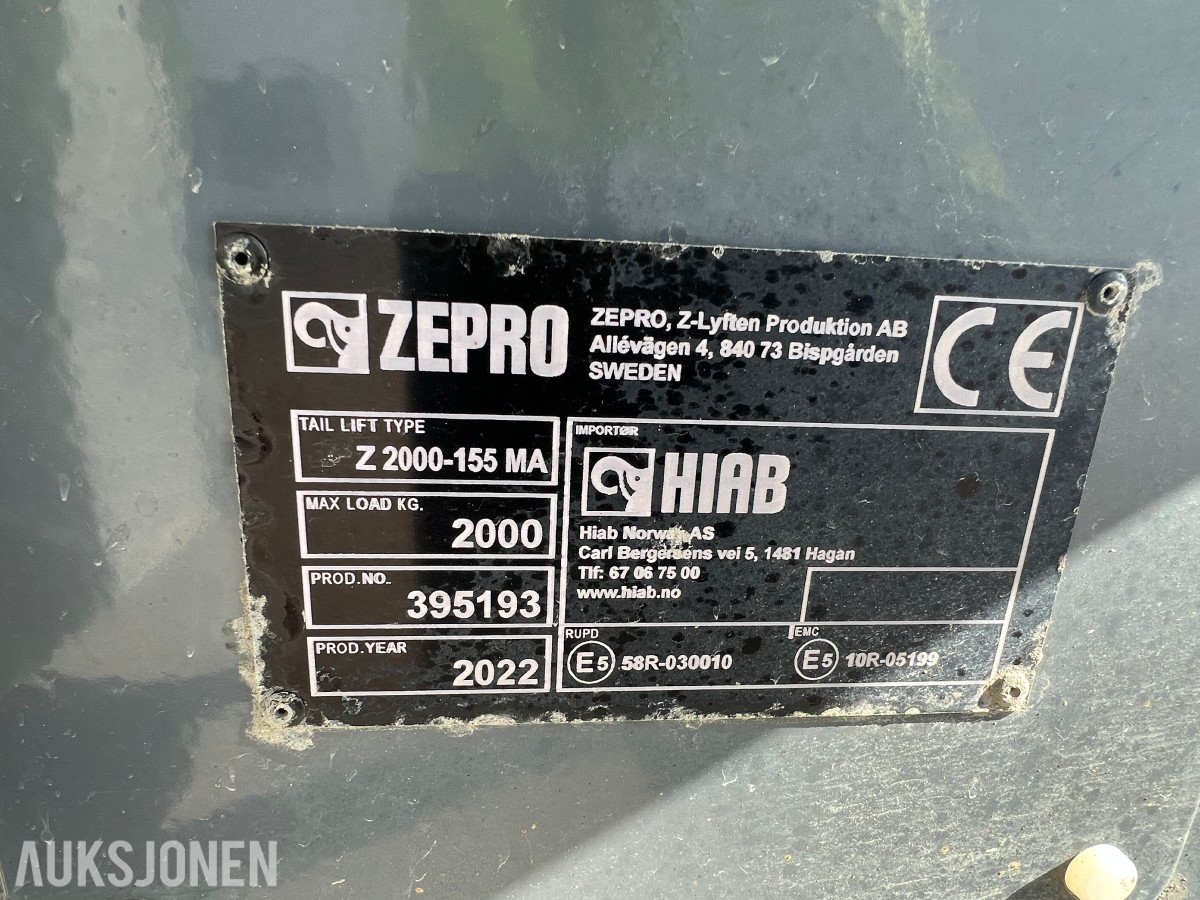 2023 Mercedes-Benz Atego 1524 Arka skap m/sideåpning og løftelemm