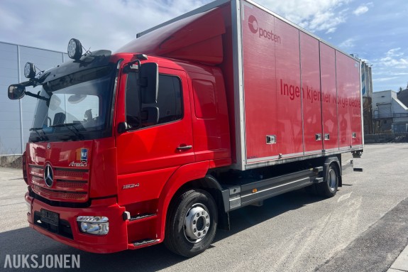 2023 Mercedes-Benz Atego 1524 Arka skap m/sideåpning og løftelemm