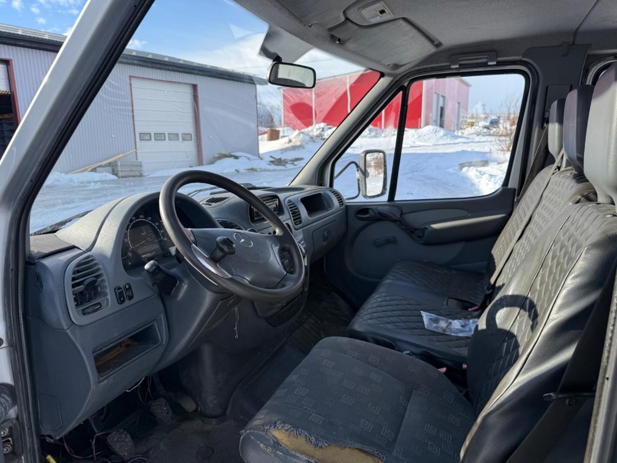 2005 MERCEDES-BENZ SPRINTER 413CDI/40 DOKA – KRANBIL – 4X4 – PLANBIL