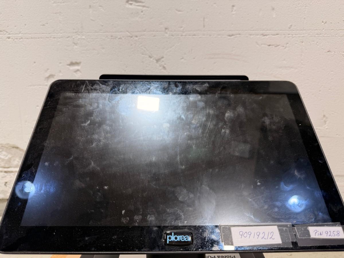 Plorea POS Pro kassesystem med betalingsterminaler