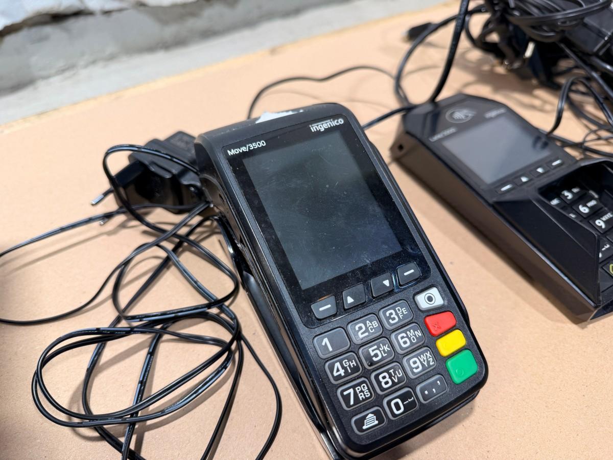 Plorea POS Pro kassesystem med betalingsterminaler