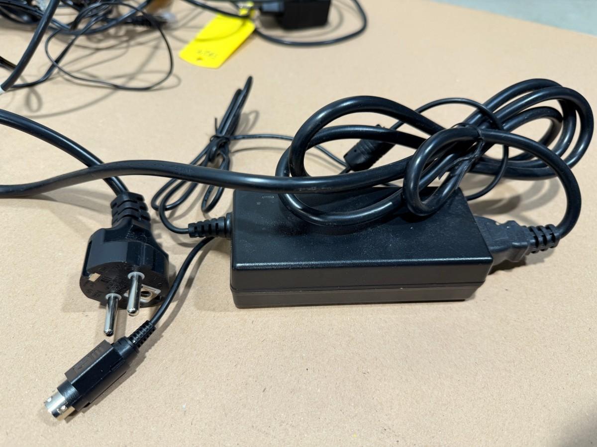 Plorea POS Pro kassesystem med betalingsterminaler