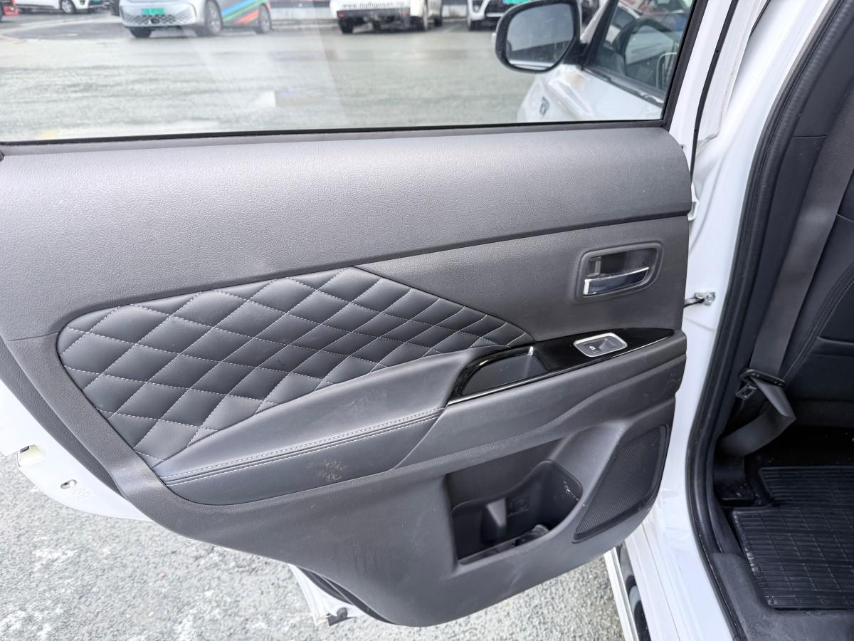 2020 Mitsubishi Outlander PHEV INSTYLE+ HENGERFESTE 360-KAMERA SKINN ADAPTIV CRUISE 