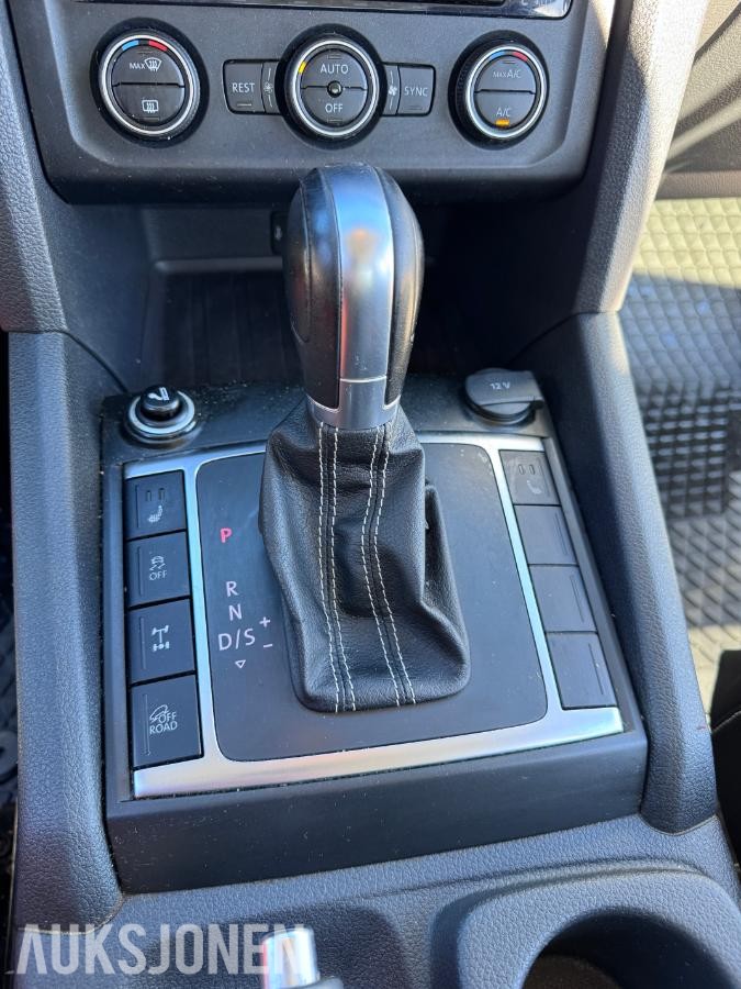 2017 Volkswagen AMAROK 3.0-224 D 4MOTION, 218500km