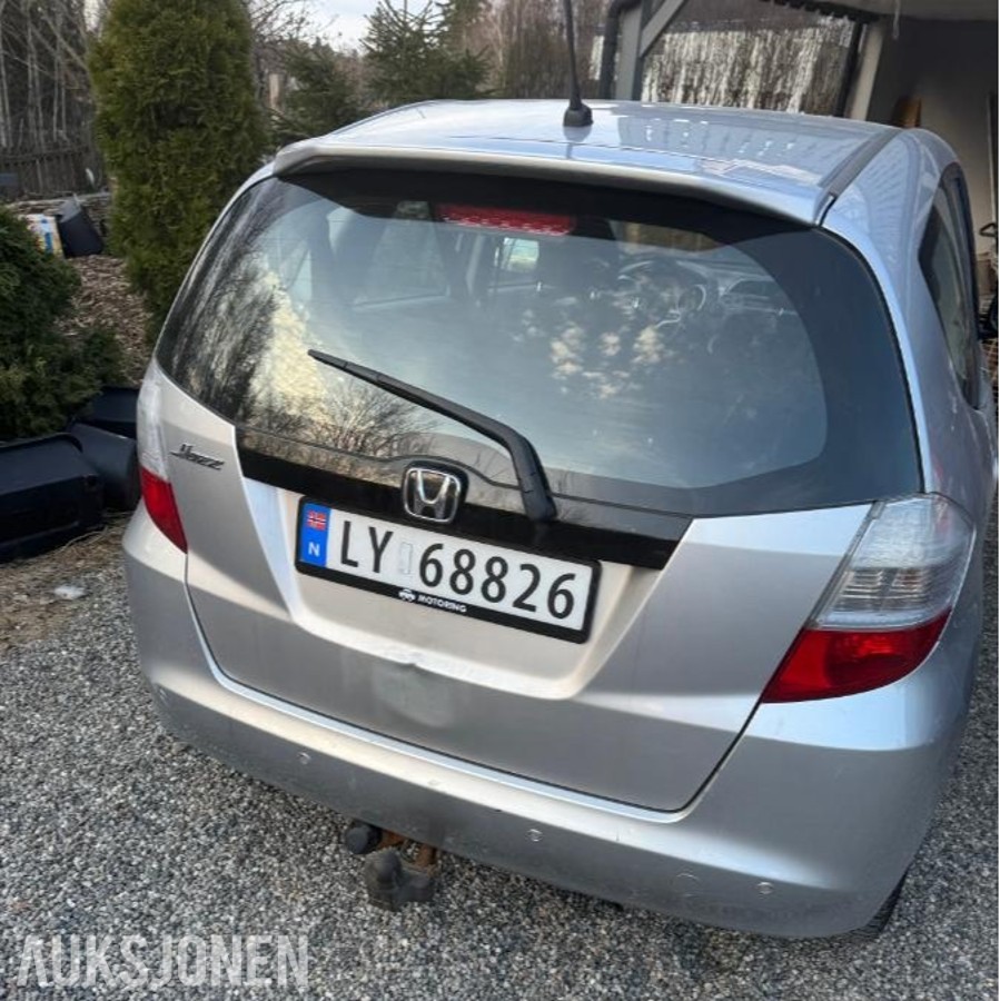 2010 Honda Jazz, 100hk Automat S+V DEKK 163000km