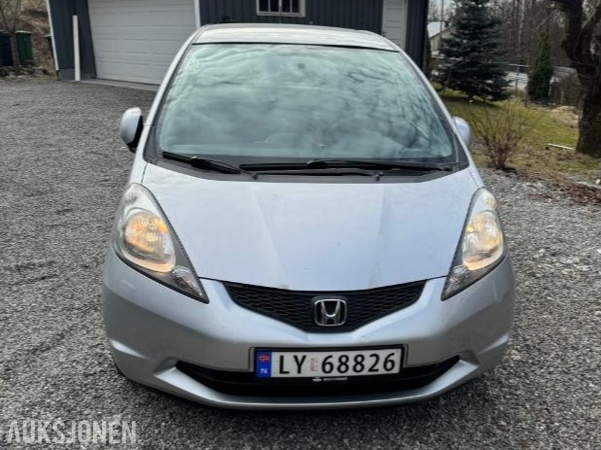 2010 Honda Jazz, 100hk Automat S+V DEKK 163000km