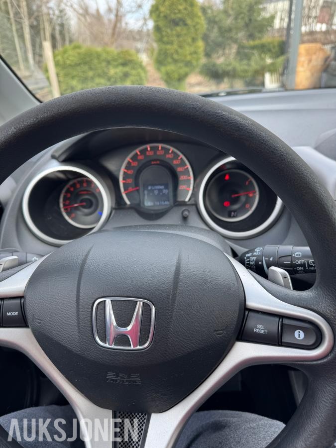 2010 Honda Jazz, 100hk Automat S+V DEKK 163000km