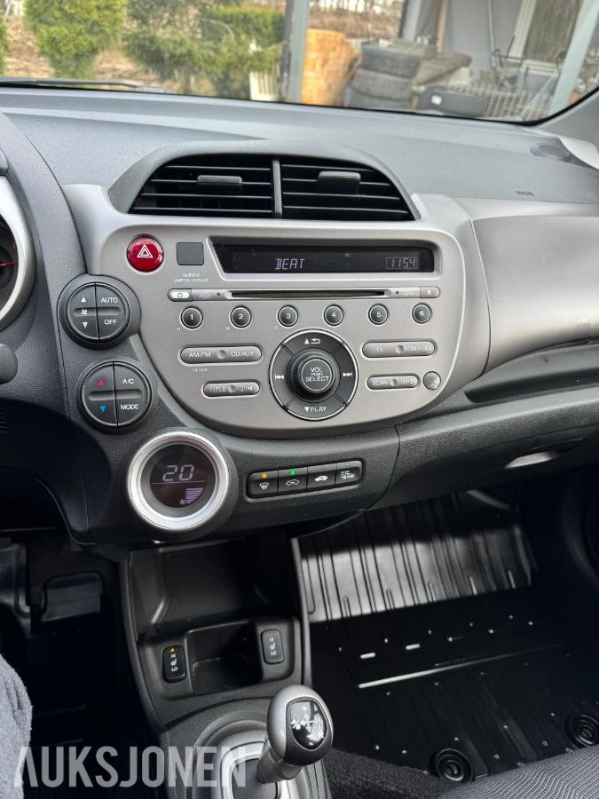 2010 Honda Jazz, 100hk Automat S+V DEKK 163000km
