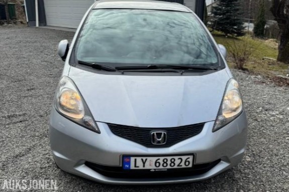 2010 Honda Jazz, 100hk Automat S+V DEKK 163000km
