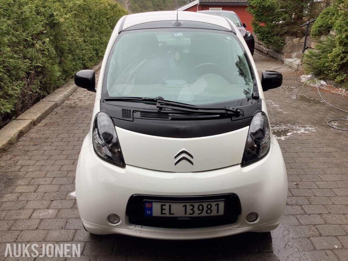 2011 Citroen C-Zero navigasjon s+v dekk
