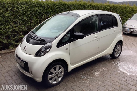 2011 Citroen C-Zero navigasjon s+v dekk