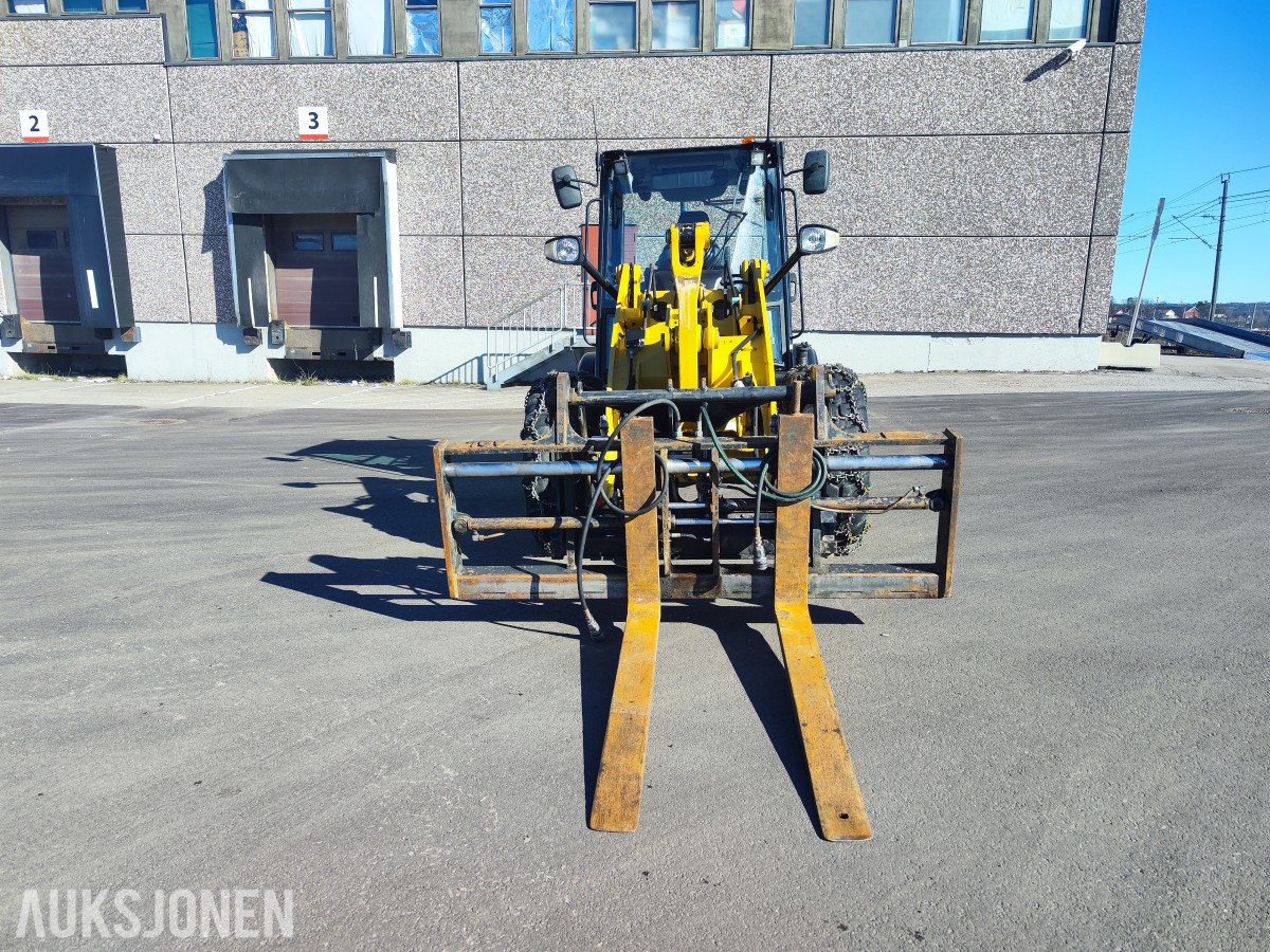 2013 CAT 906H2 hjullaster - lavt timetall – godt utstyrt