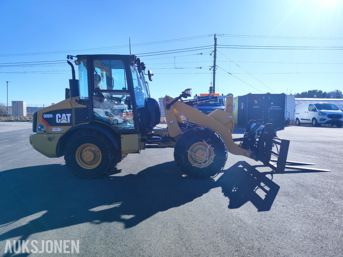 2013 CAT 906H2 hjullaster - lavt timetall – godt utstyrt