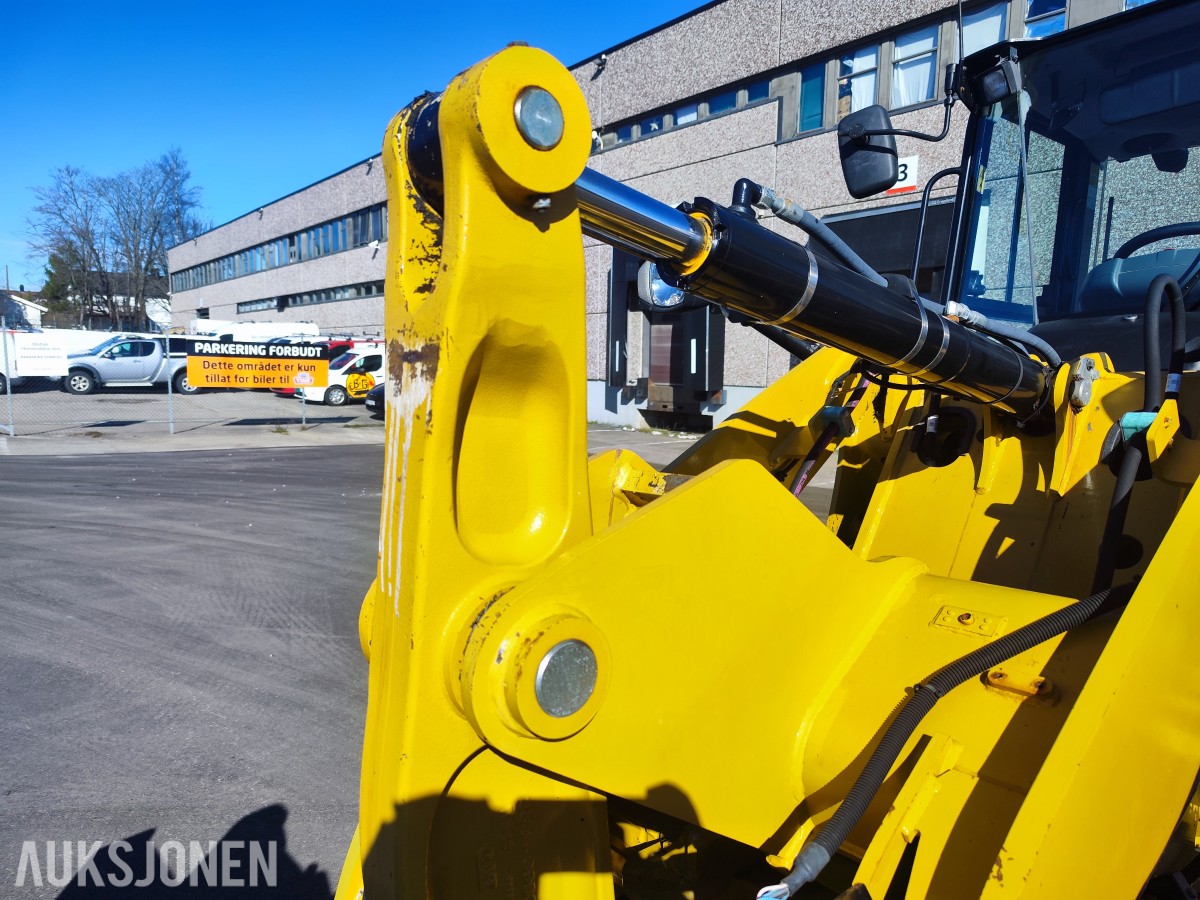 2013 CAT 906H2 hjullaster - lavt timetall – godt utstyrt