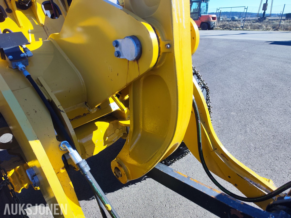 2013 CAT 906H2 hjullaster - lavt timetall – godt utstyrt
