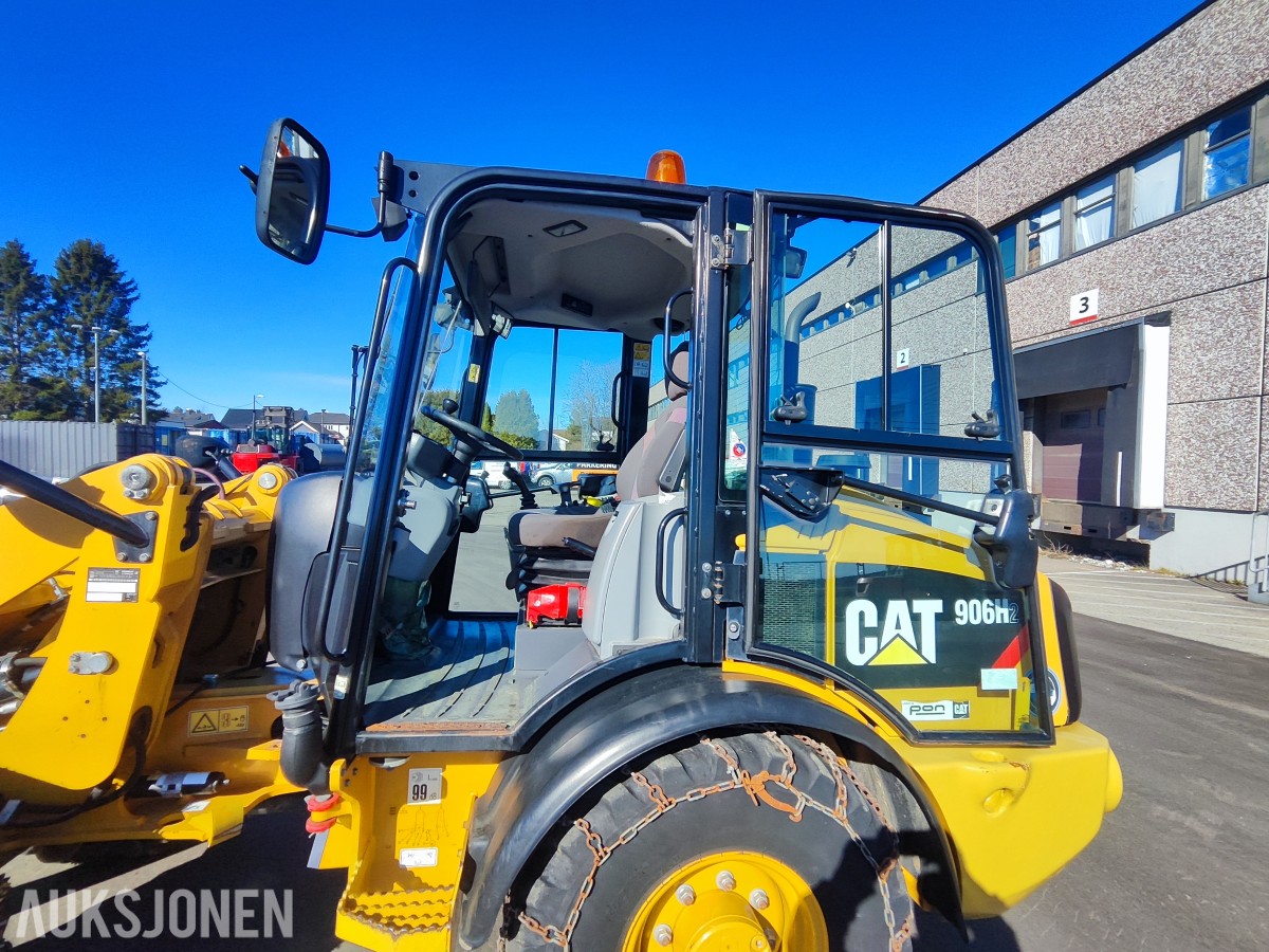 2013 CAT 906H2 hjullaster - lavt timetall – godt utstyrt