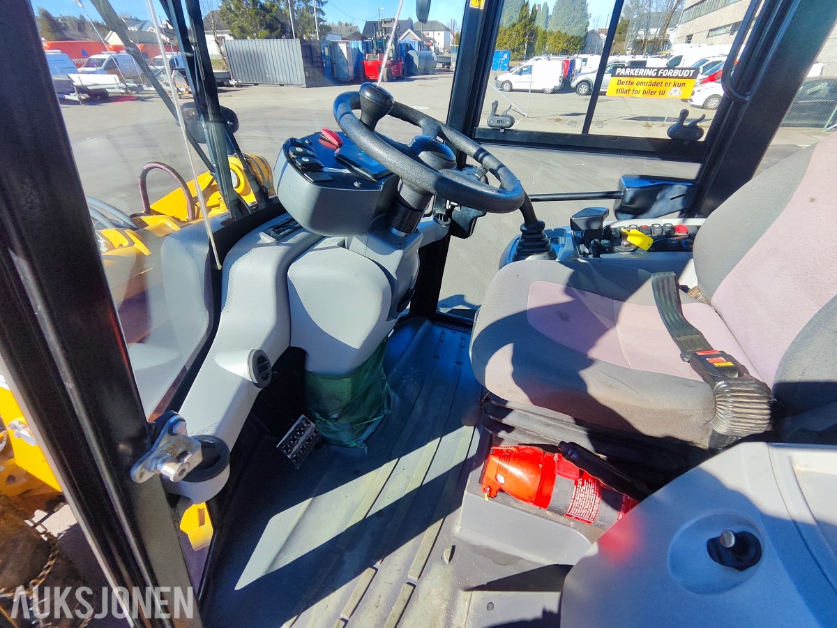 2013 CAT 906H2 hjullaster - lavt timetall – godt utstyrt