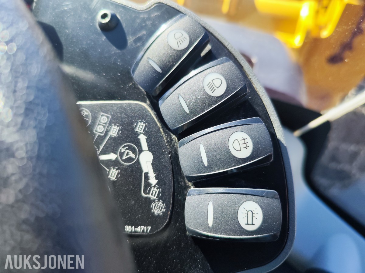 2013 CAT 906H2 hjullaster - lavt timetall – godt utstyrt