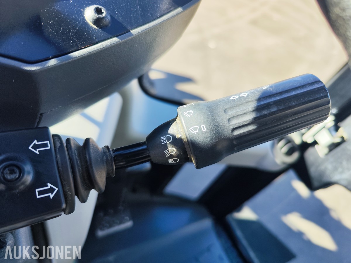 2013 CAT 906H2 hjullaster - lavt timetall – godt utstyrt