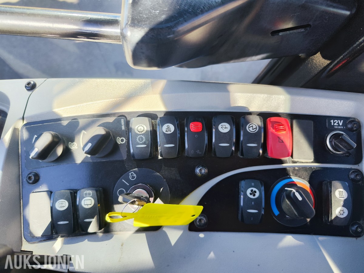 2013 CAT 906H2 hjullaster - lavt timetall – godt utstyrt
