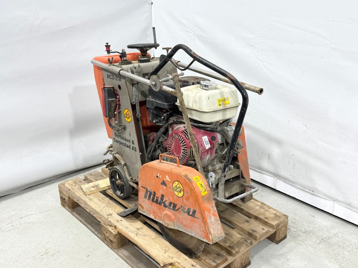 2016 Mikasa MCD-218 Asfaltsag / betongsag - Kun 113 timer