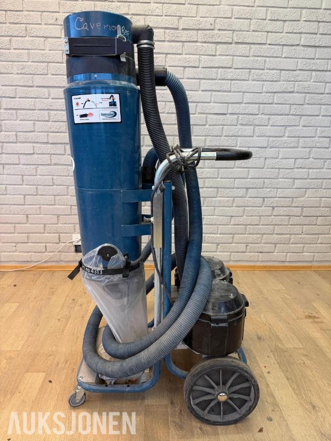 3 x industristøvsugere: Dustcontrol DC3900, DC2500 Twin og Pullman PV300P)