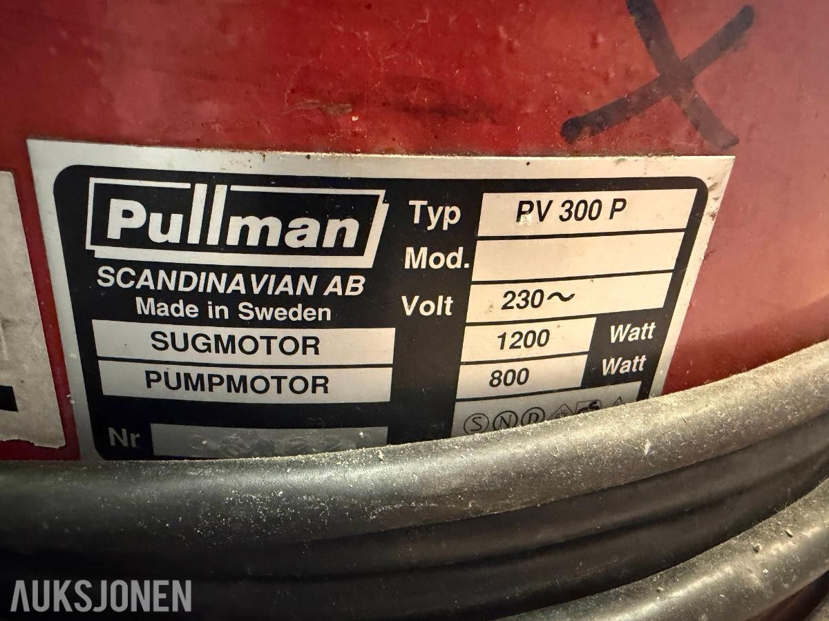 3 x industristøvsugere: Dustcontrol DC3900, DC2500 Twin og Pullman PV300P)
