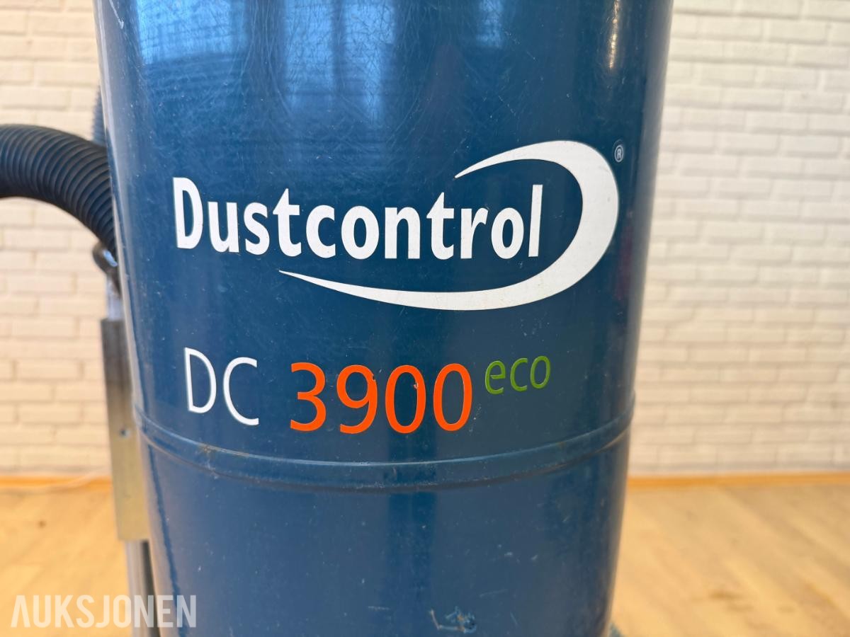 3 x industristøvsugere: Dustcontrol DC3900, DC2500 Twin og Pullman PV300P)