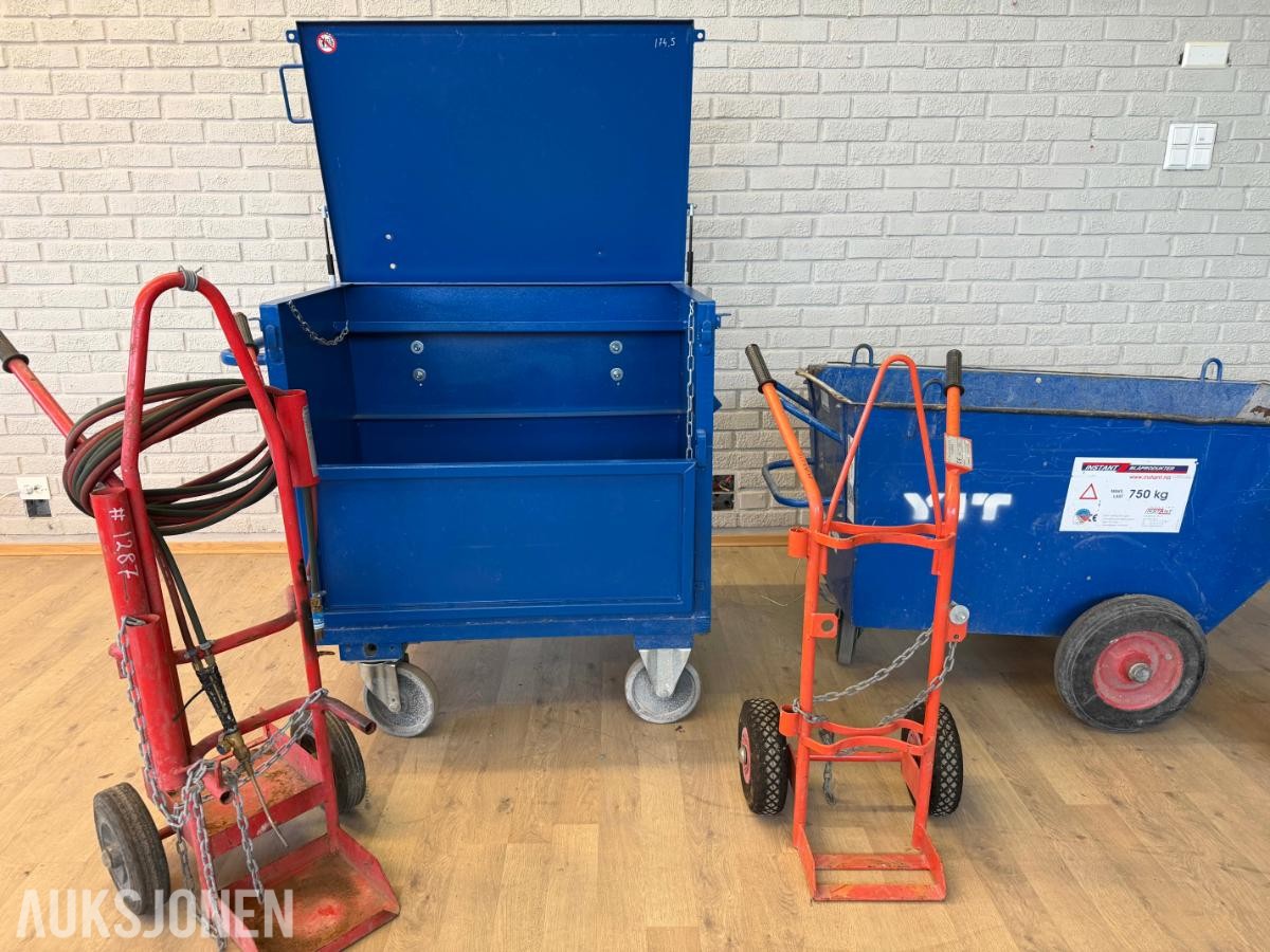Materialvogn, verktøykasse på hjul og 3 x gassflasketralle
