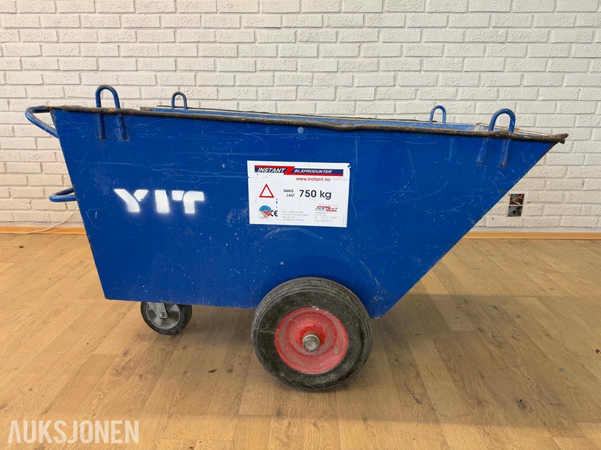 Materialvogn, verktøykasse på hjul og 3 x gassflasketralle