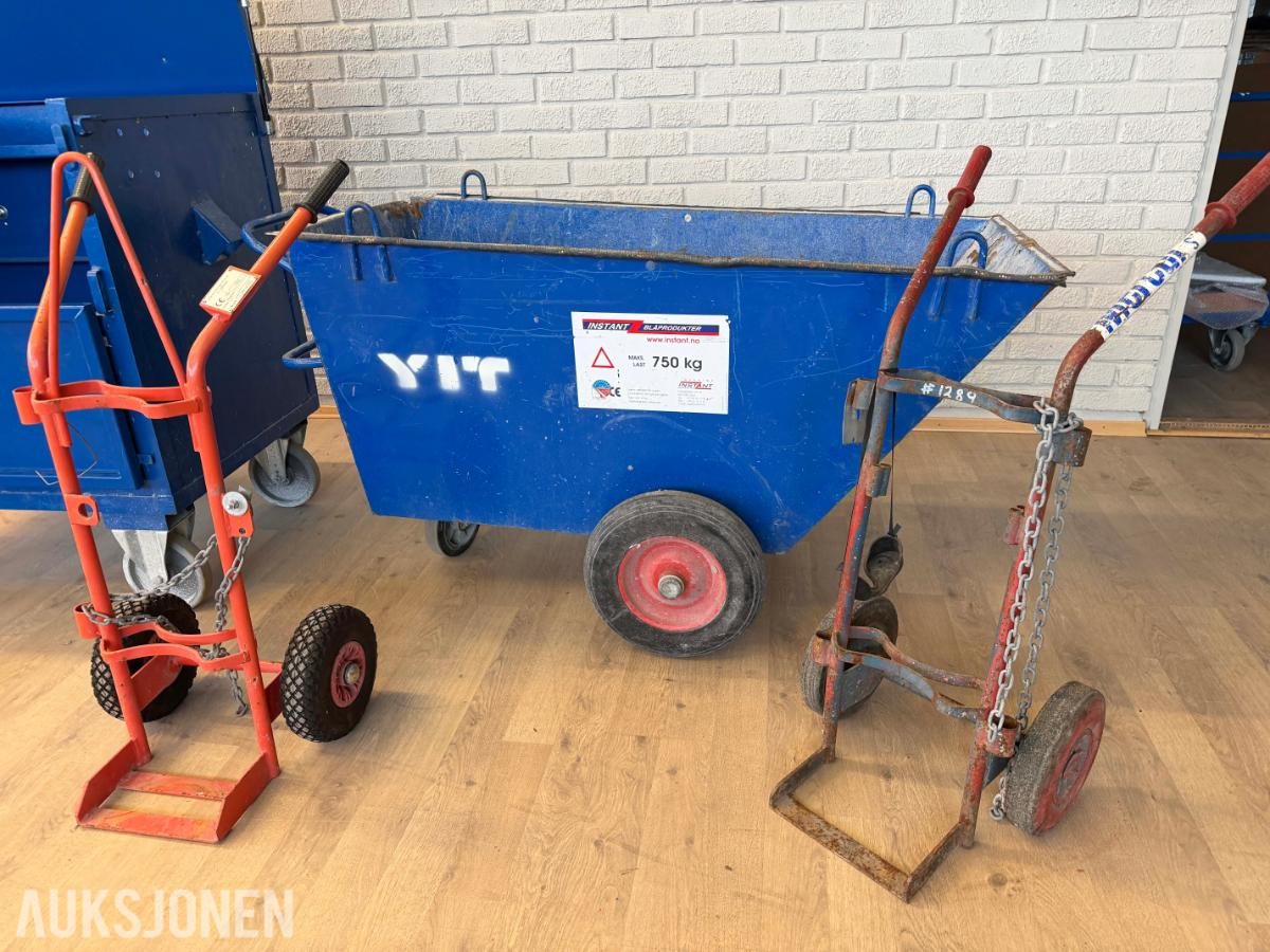 Materialvogn, verktøykasse på hjul og 3 x gassflasketralle