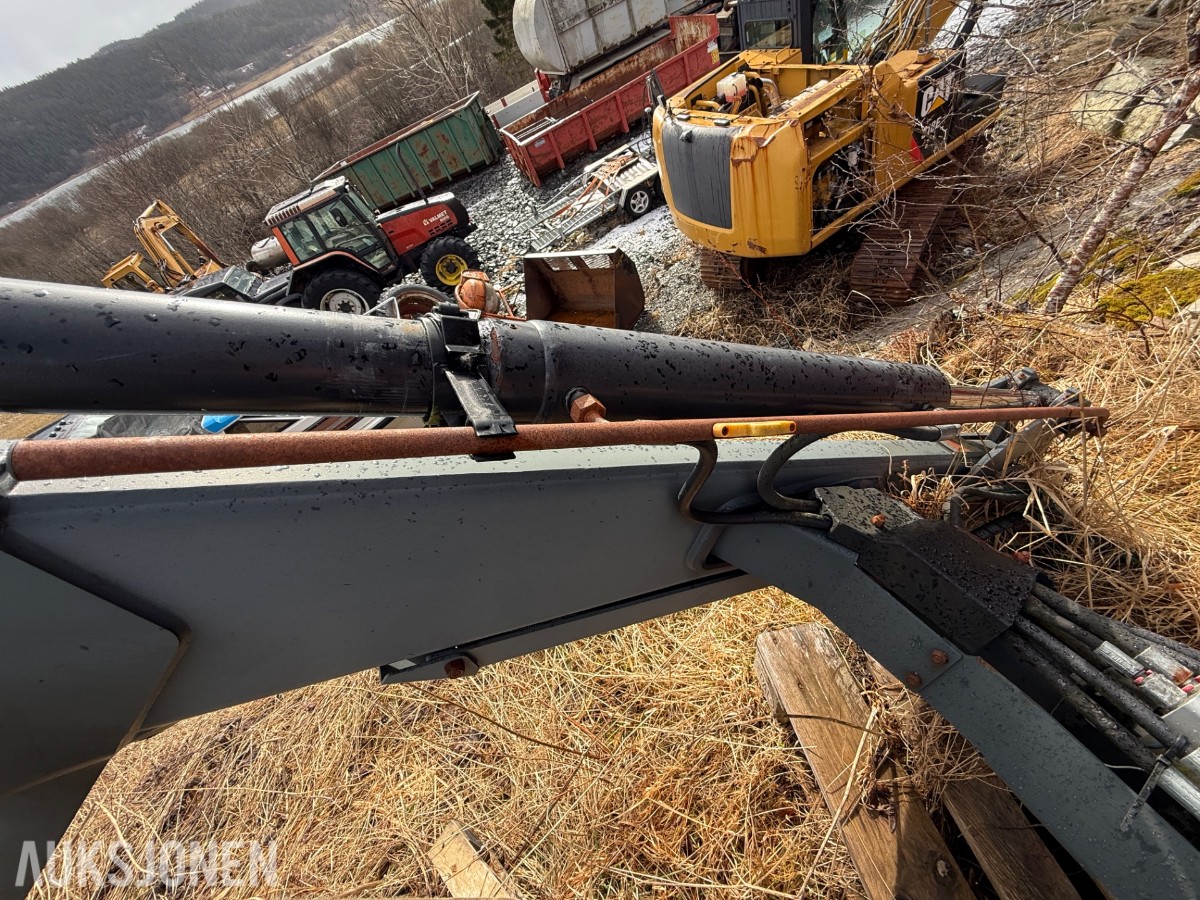 Valtra Frontlaster ålø q45