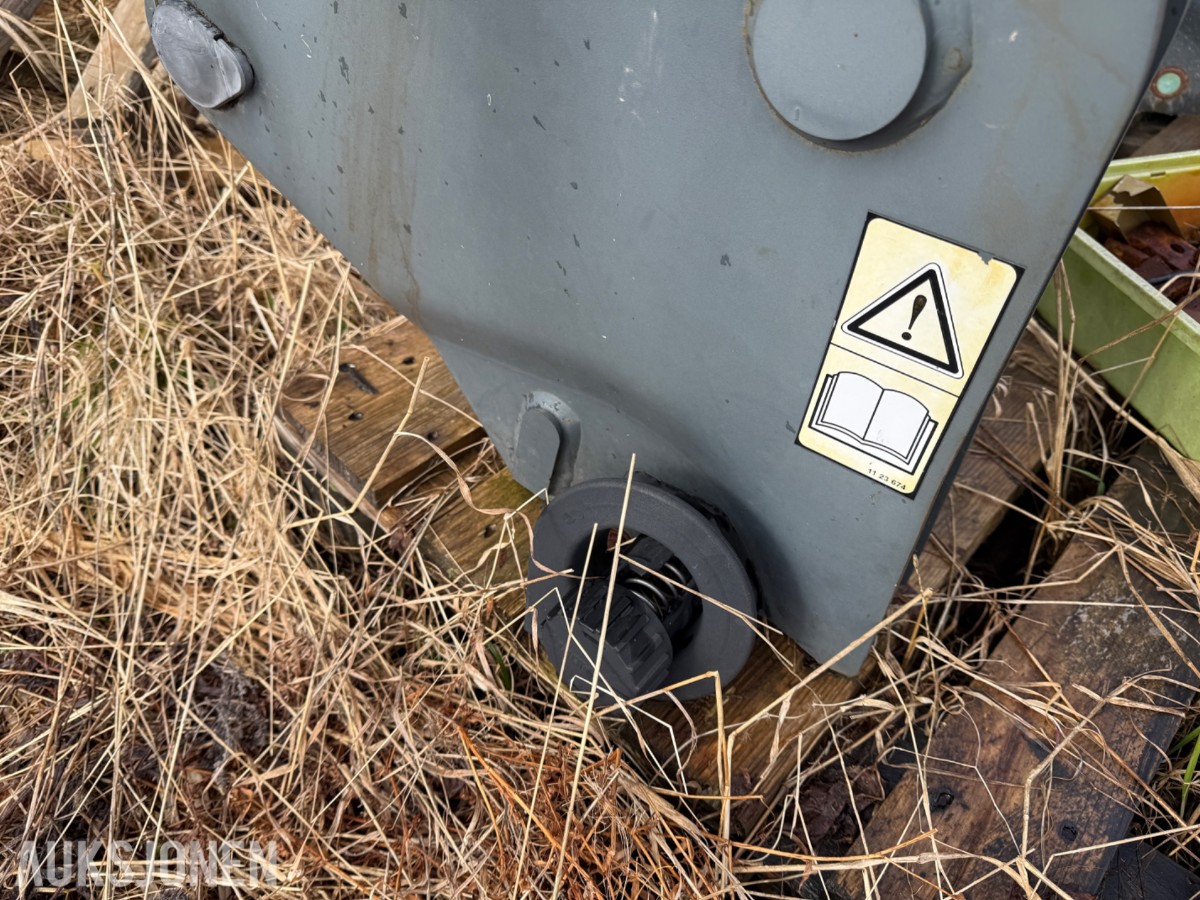 Valtra Frontlaster ålø q45