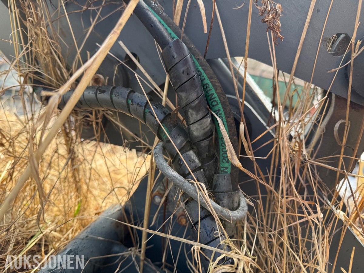 Valtra Frontlaster ålø q45