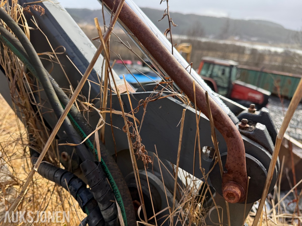 Valtra Frontlaster ålø q45